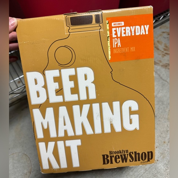 Brooklyn Brew Shop - IPA Beer Making Kit - Picture 5 of 8